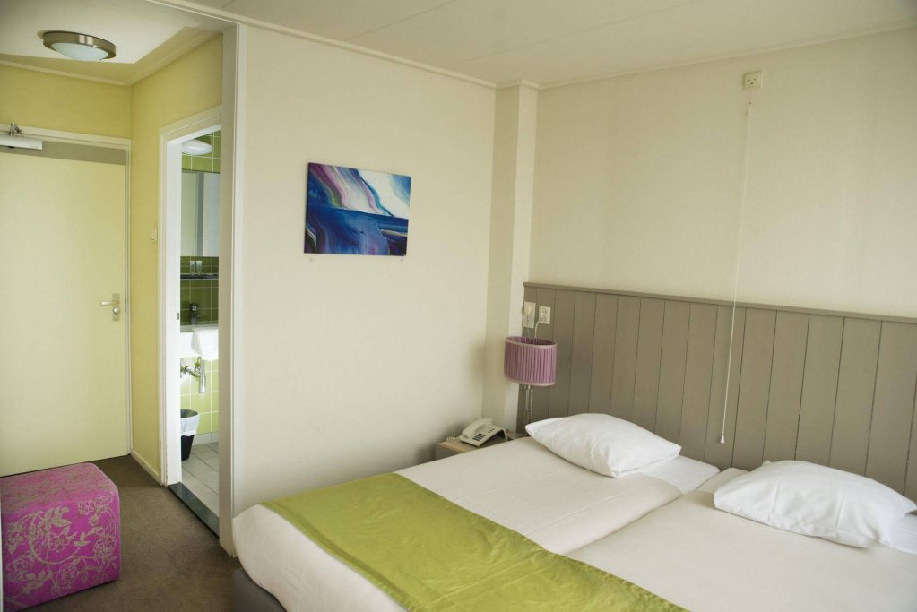 Фото Hotel Restaurant Oostergoo