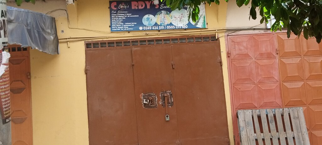 Organization and maintenance of exhibitions Cordys events, Accra, photo