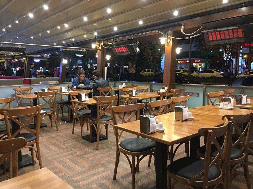 مطعم Meshur Adana Sofrasi - Bursa Heykel ، بورصة، صورة