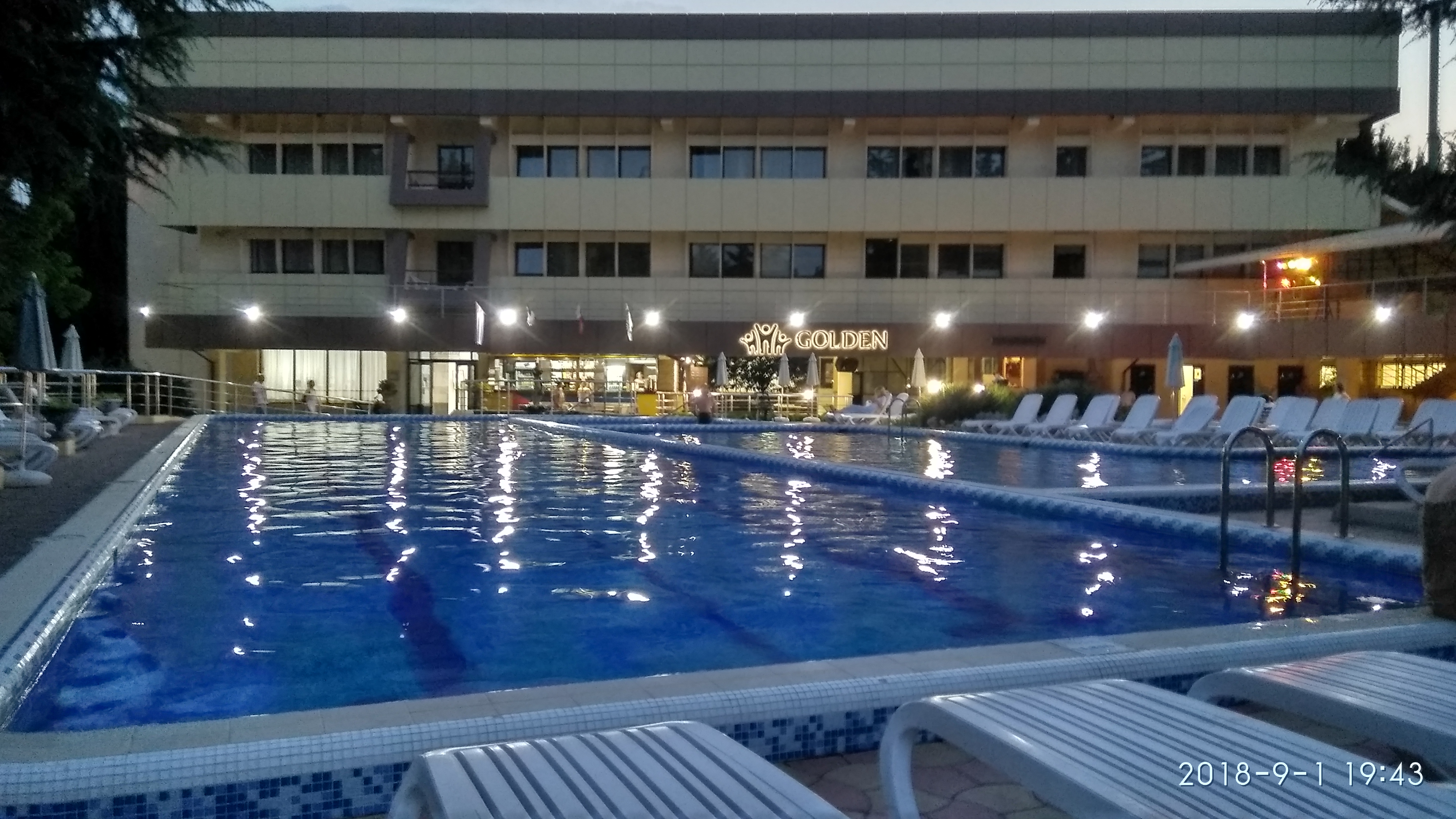 Фото Голден