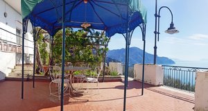 Amalfi Hills Country Hotel
