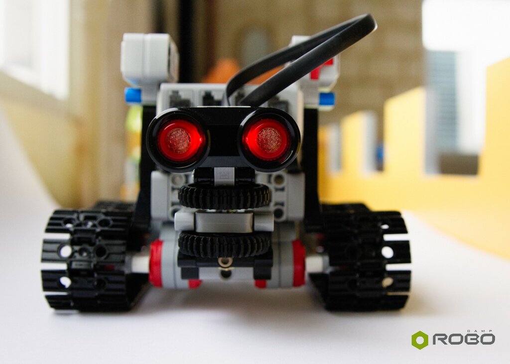 Club for children and teenagers RoboCAMP, Lviv, photo