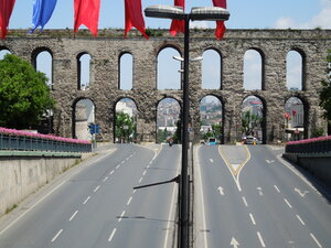 Valens Aqueduct (İstanbul, Fatih, Zeyrek Mah., Su Yolu Sok., 3), landmark, attraction