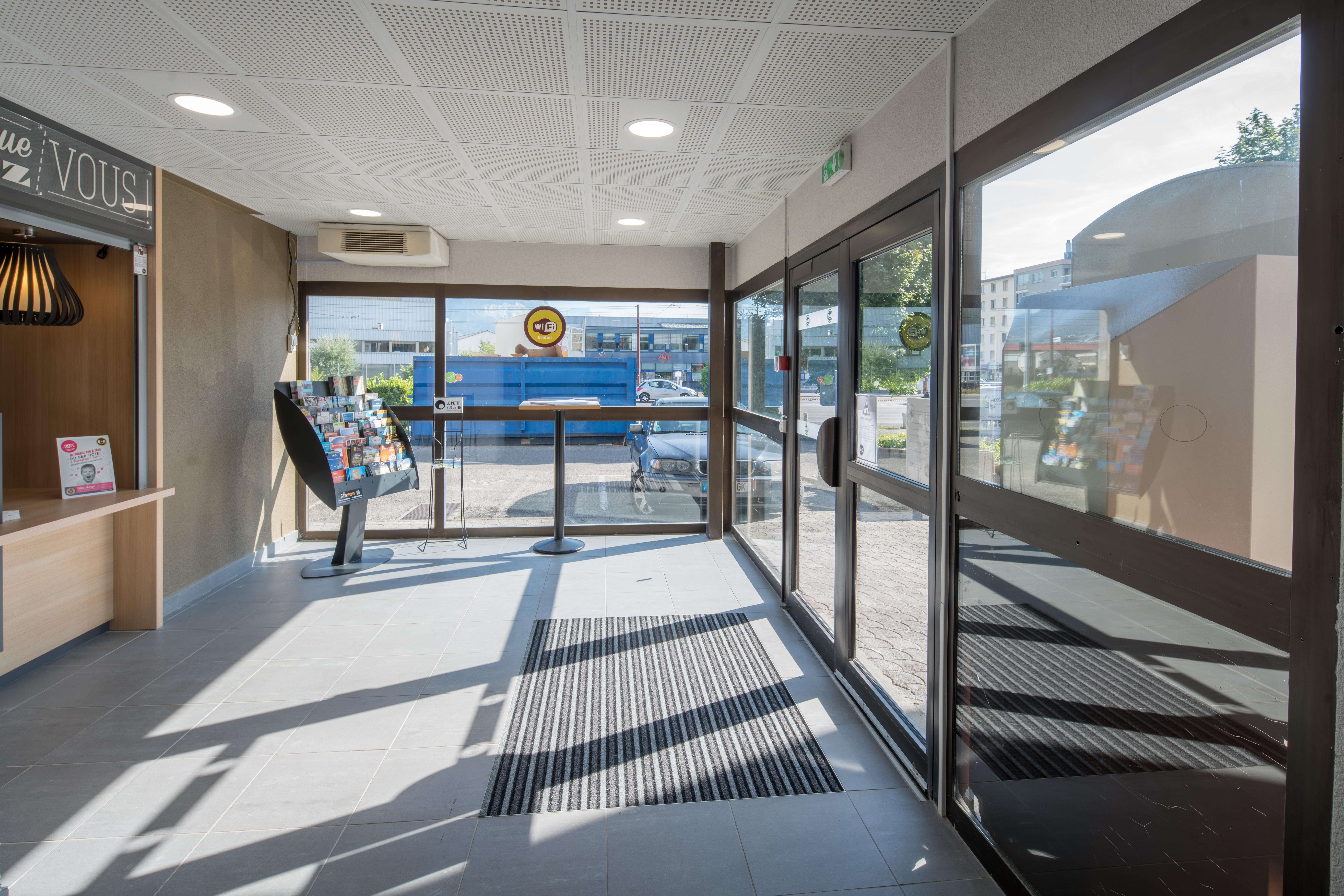 Фото B&b Hotel Grenoble Centre Verlaine