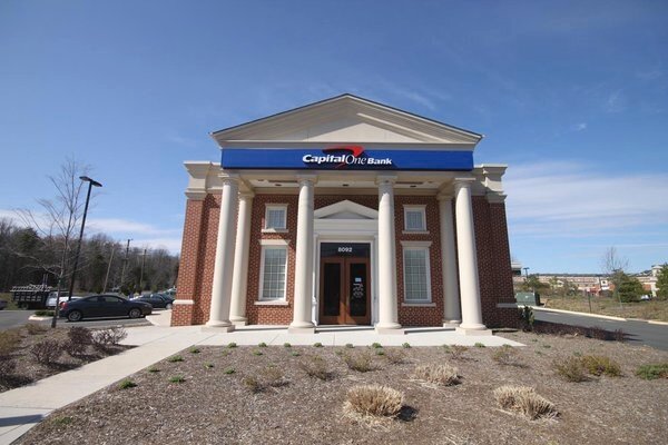 ATM Capital One Bank, Commonwealth of Virginia, photo