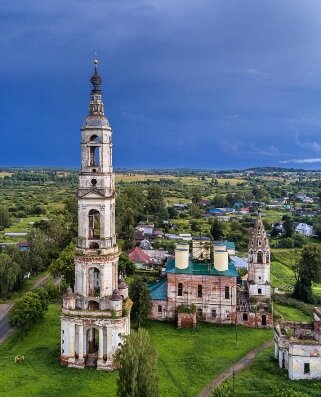 Landmark, attraction Bell Tower of Nikitskaya Church in Porechye-Rybny, Yaroslavl Oblast, photo