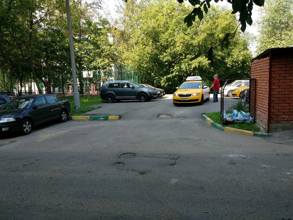 Parking lot Парковка, Moscow, photo