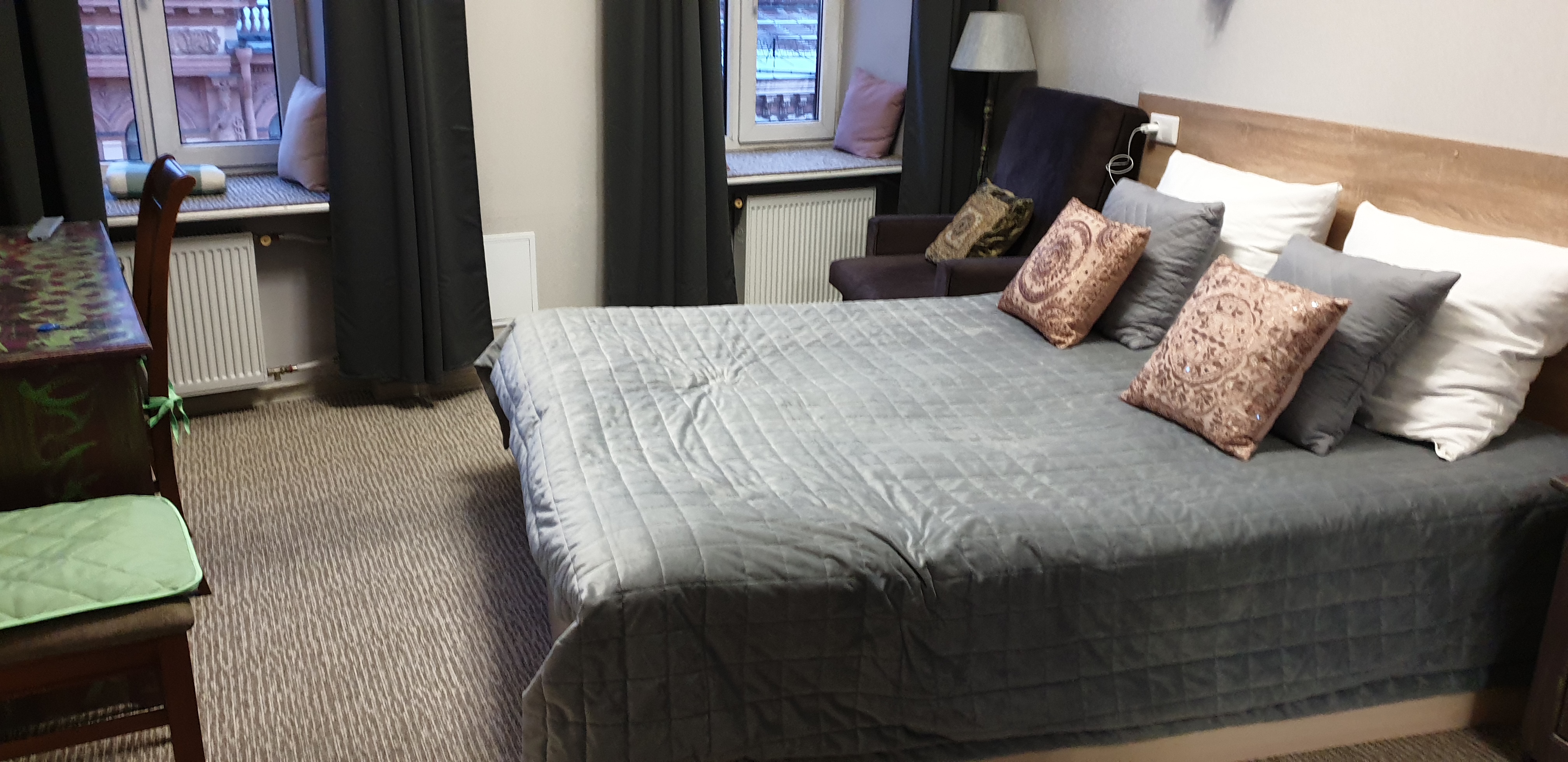 Фото Гостевые комнаты на Невском проспекте, 47