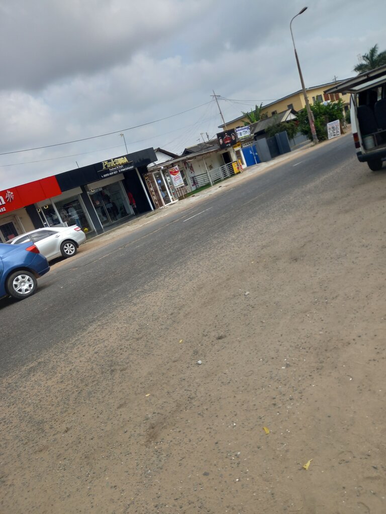 Packing materials Wrap Up, Accra, photo