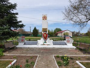 В честь погибших воинов-земляков (Калужская область, Сухиничский район, сельское поселение Бордуково, деревня Бордуково), памятник, мемориал в Калужской области