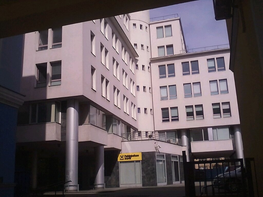 Bank Raiffeisenbank Russia Moscow Nikoloyamskaya Street 13s2
