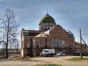 Церковь Александра Невского в Унях (Кировская область, посёлок городского типа Уни), православный храм в Кировской области