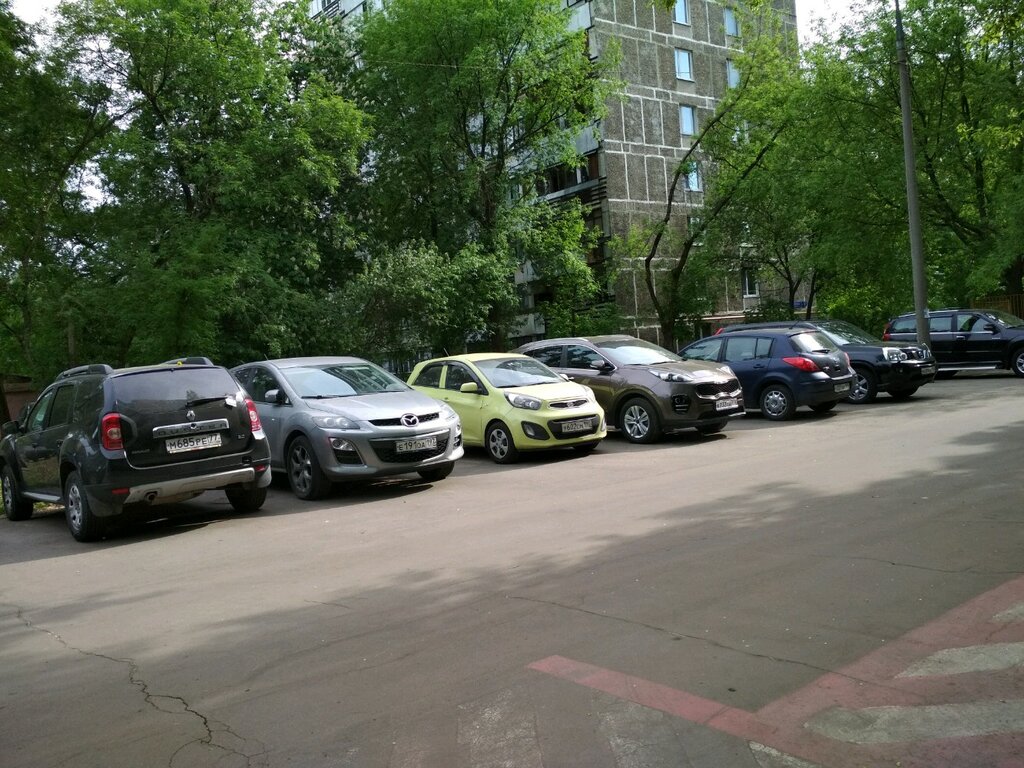 Парковки в москве