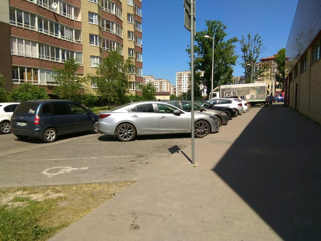 Parking lot Парковка, Kaliningrad, photo