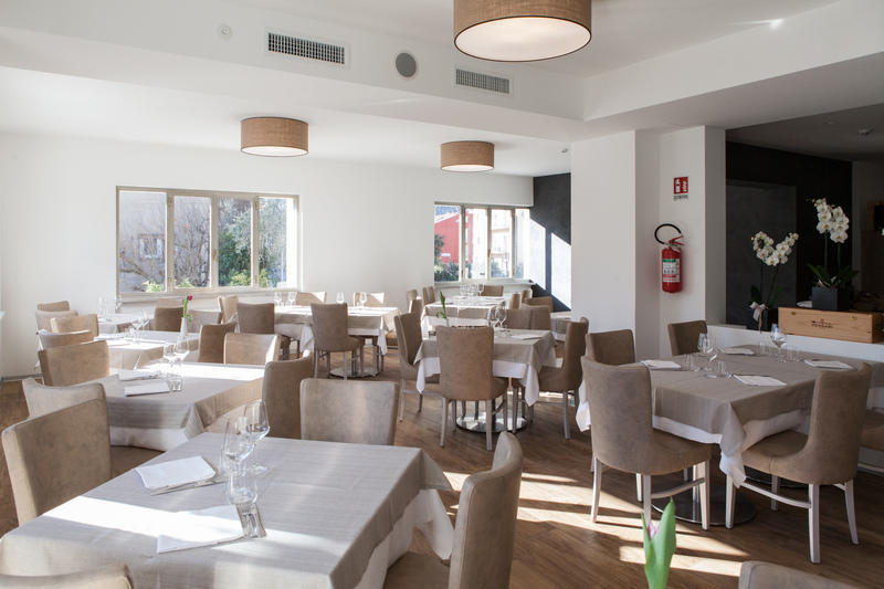 Фото Athos Hotel