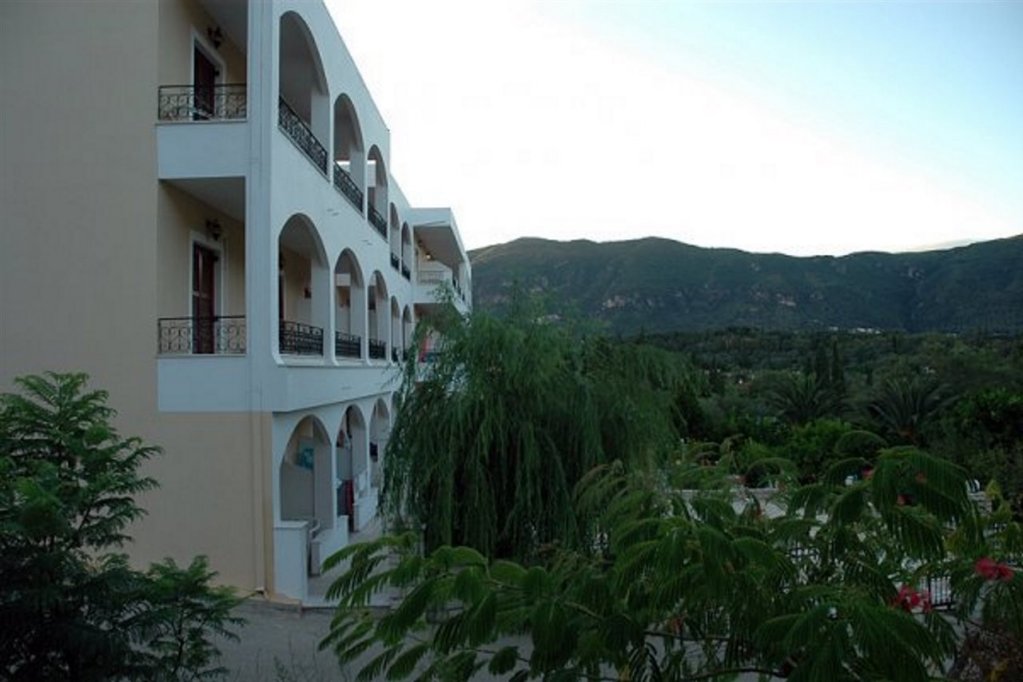 Фото отеля 4