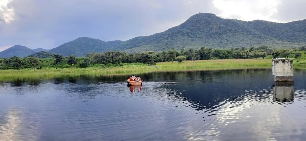 Фото Shikarbadi Hotel