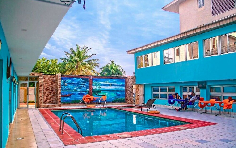 Фото отеля 1