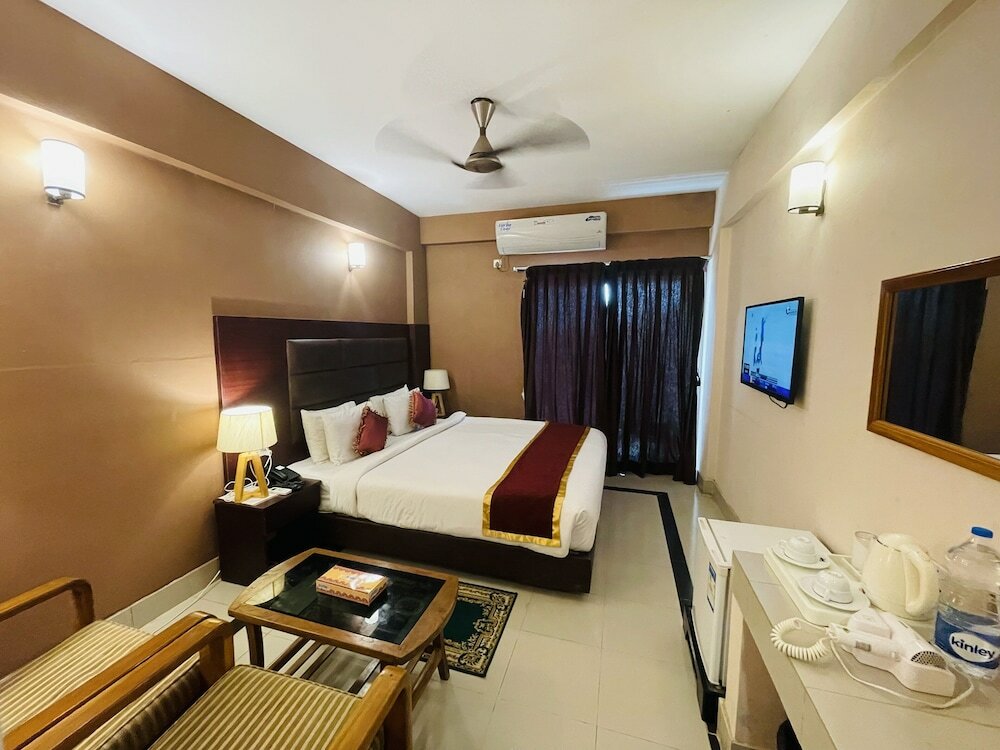 Фото Hotel Kollol by J & Z Group