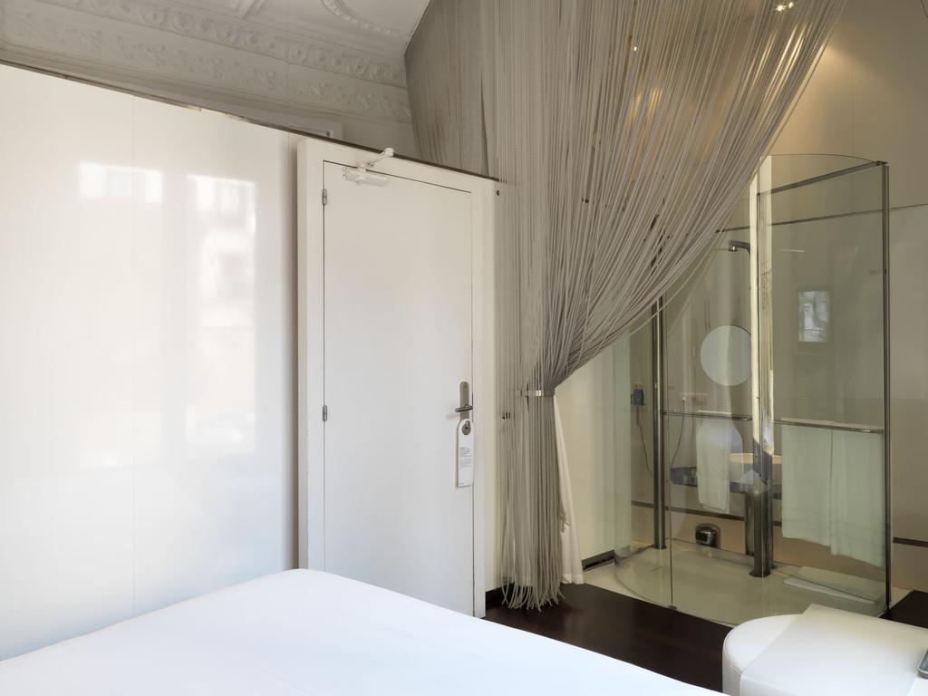 Фото Chic & Basic Born Boutique Hotel