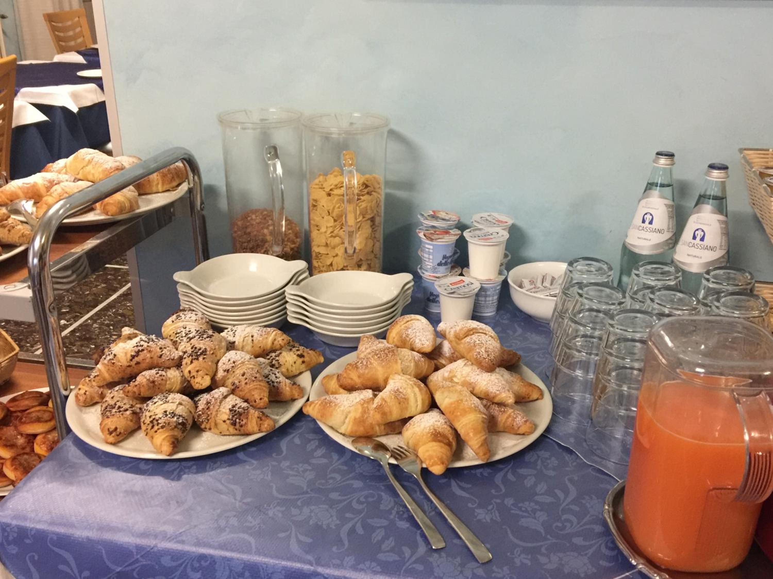 Фото Hotel Athena