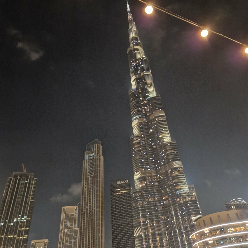 Shopping mall Festival Plaza, Dubai, photo