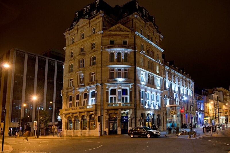 Гостиница The Royal Hotel Cardiff в Кардиффе