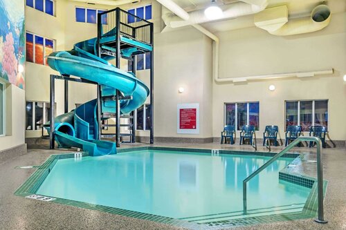 Гостиница Super 8 Edmonton South в Эдмонтоне