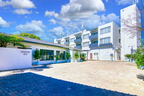 Гостиница Bm Gardens Apartment Hotel в Эденвале