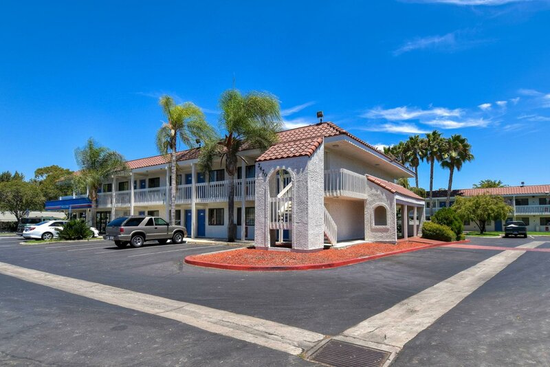 Гостиница Motel 6 Pomona, Ca - Los Angeles в Помоне