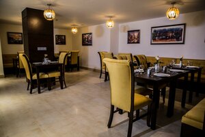 Гостиница Naylover Hotel Suites