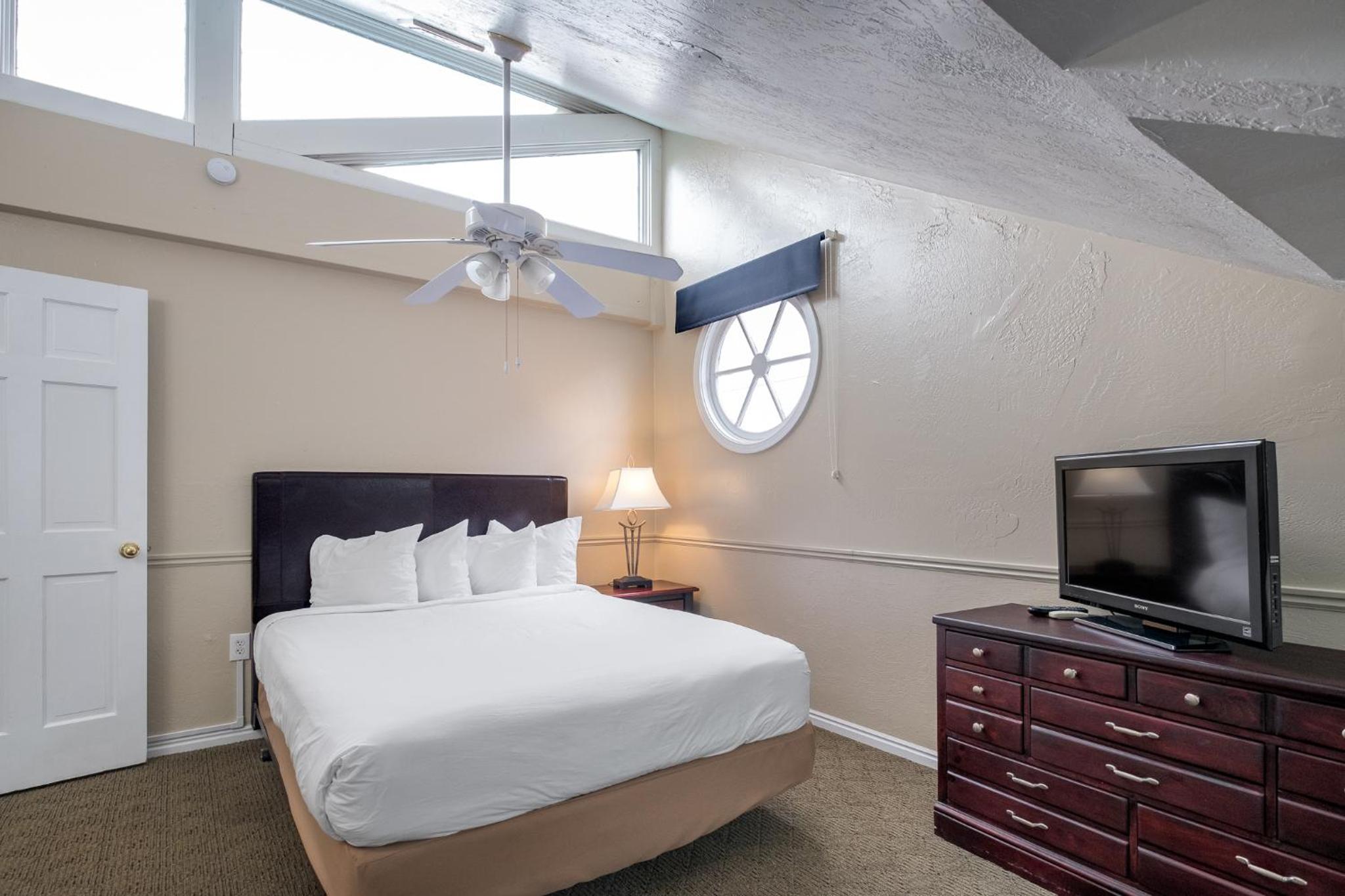 Фото Sweetwater Lift Lodge