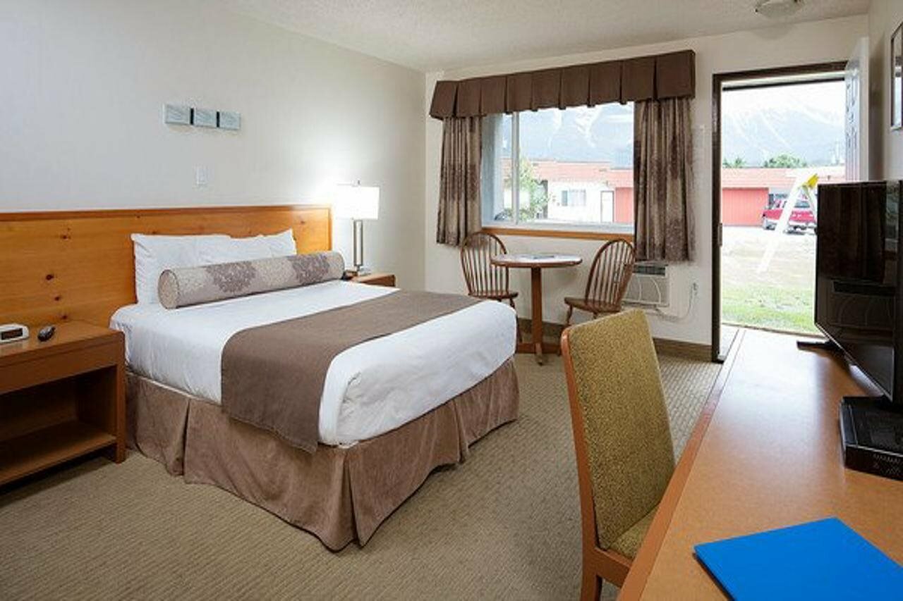 Фото Rocky Mountain Ski Lodge