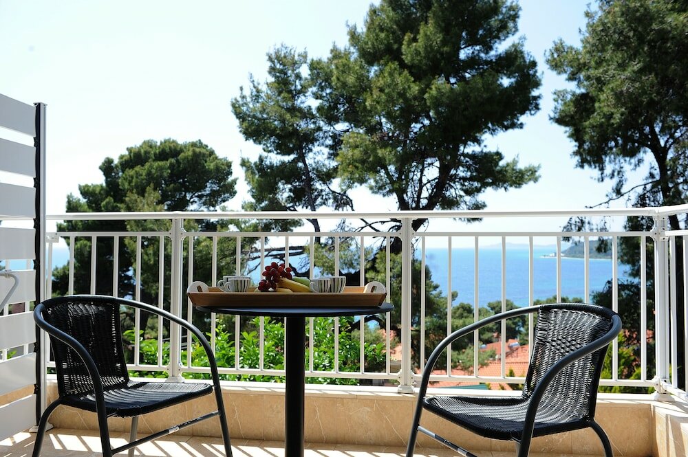 Фото Rodon Loutra