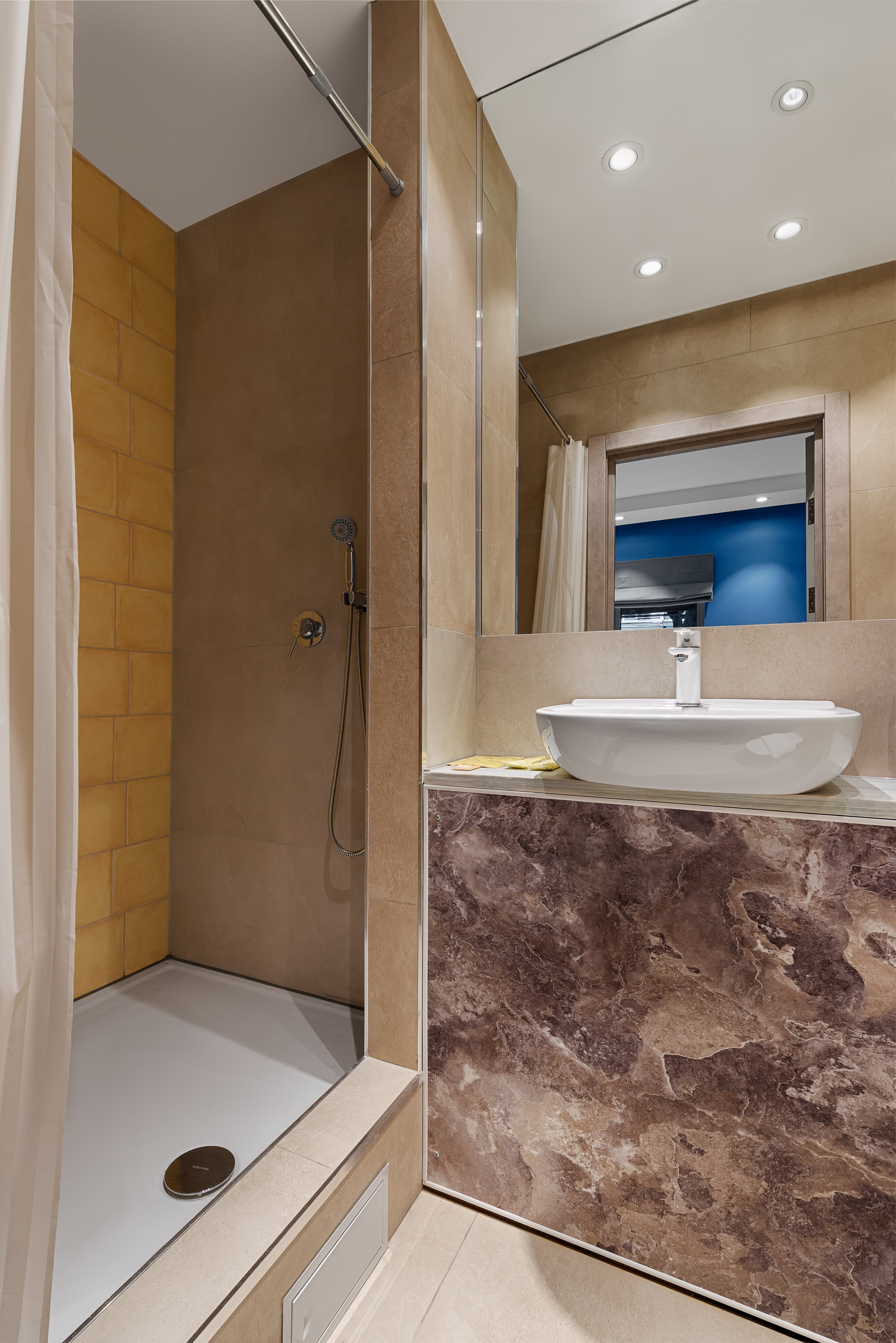 Фото У красных ворот