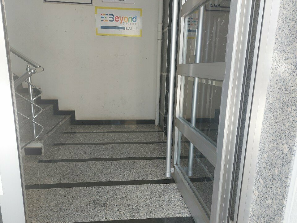 Foreign language courses Beyond English, Antalya, photo