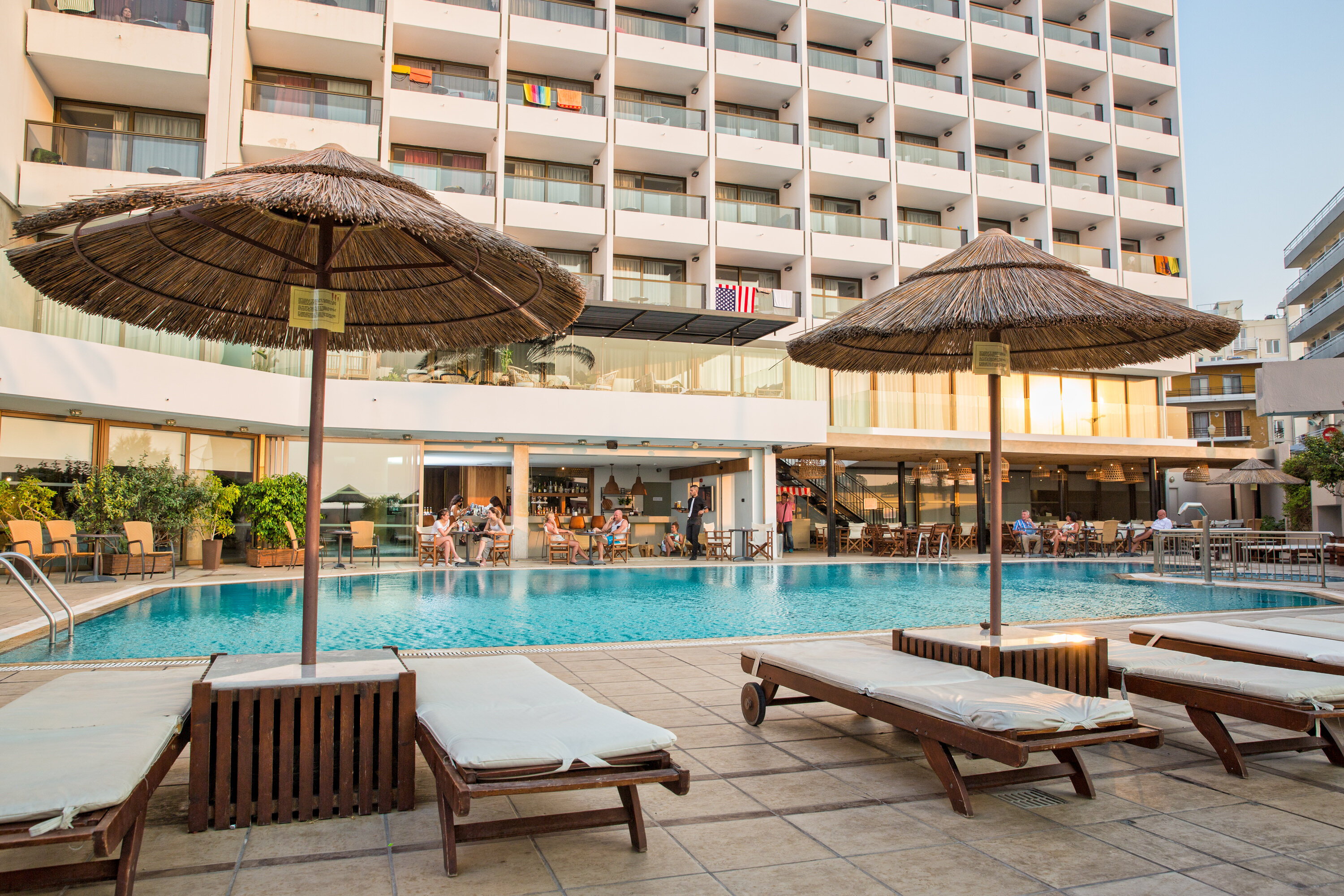 Фото Blue Sky City Beach Hotel