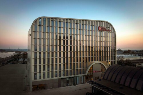 Гостиница Hilton Garden Inn Bordeaux Centre в Бордо