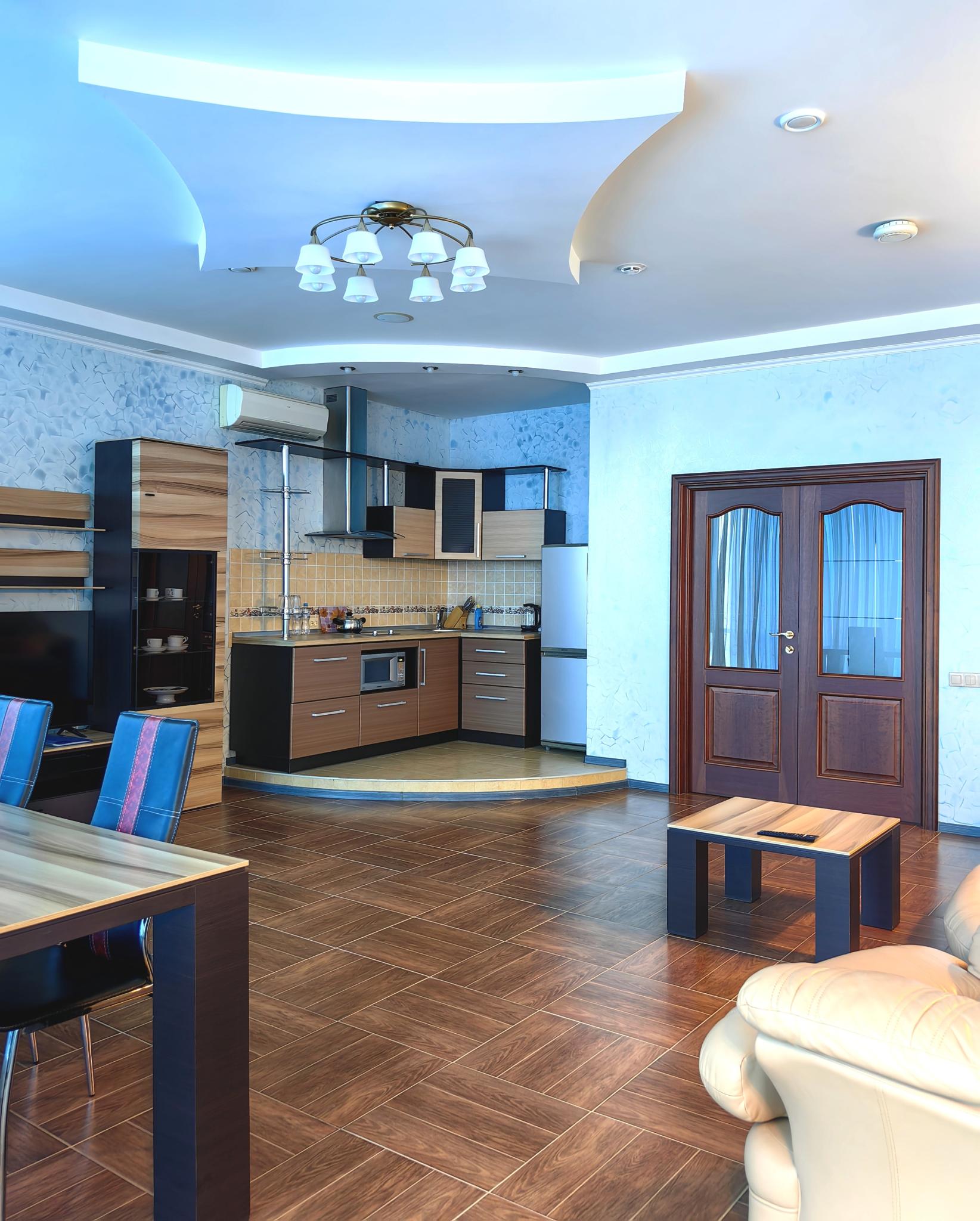 Фото Владимир-Плаза