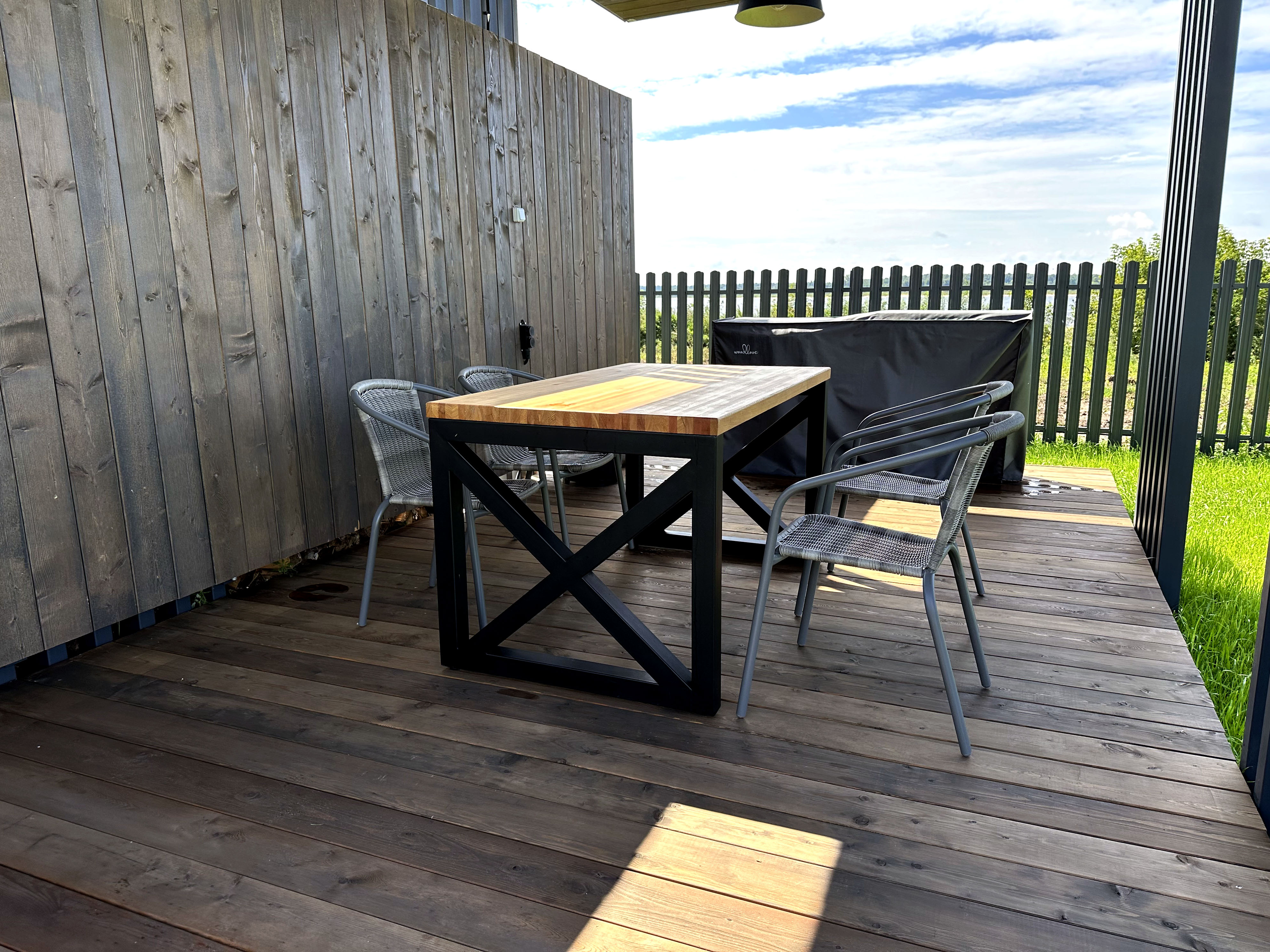 Фото Амбарн