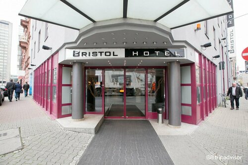 Гостиница Bristol Hotel Frankfurt во Франкфурте-на-Майне