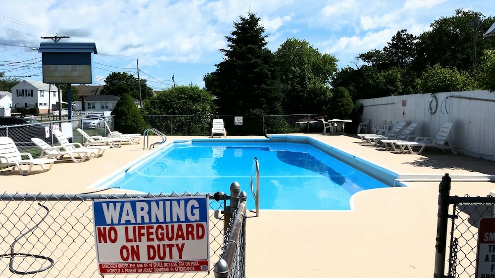 Фото Seabreeze Motel