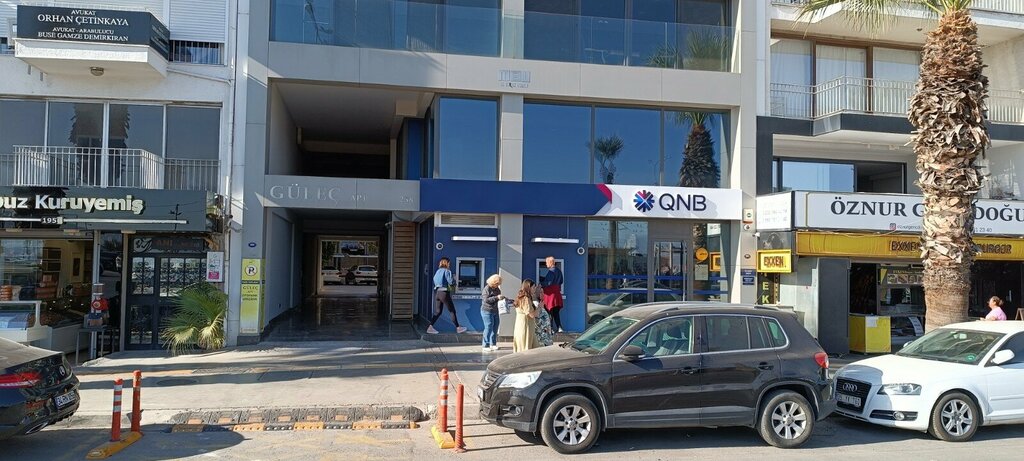 ATM Qnb Bank, Izmir, photo