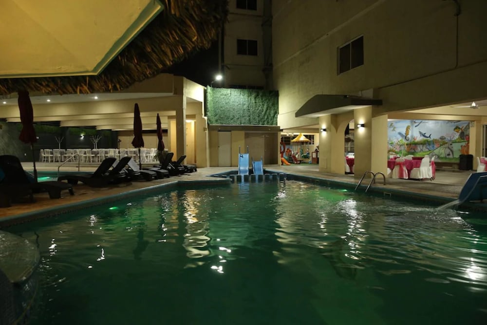 Фото Hotel Miramar Inn