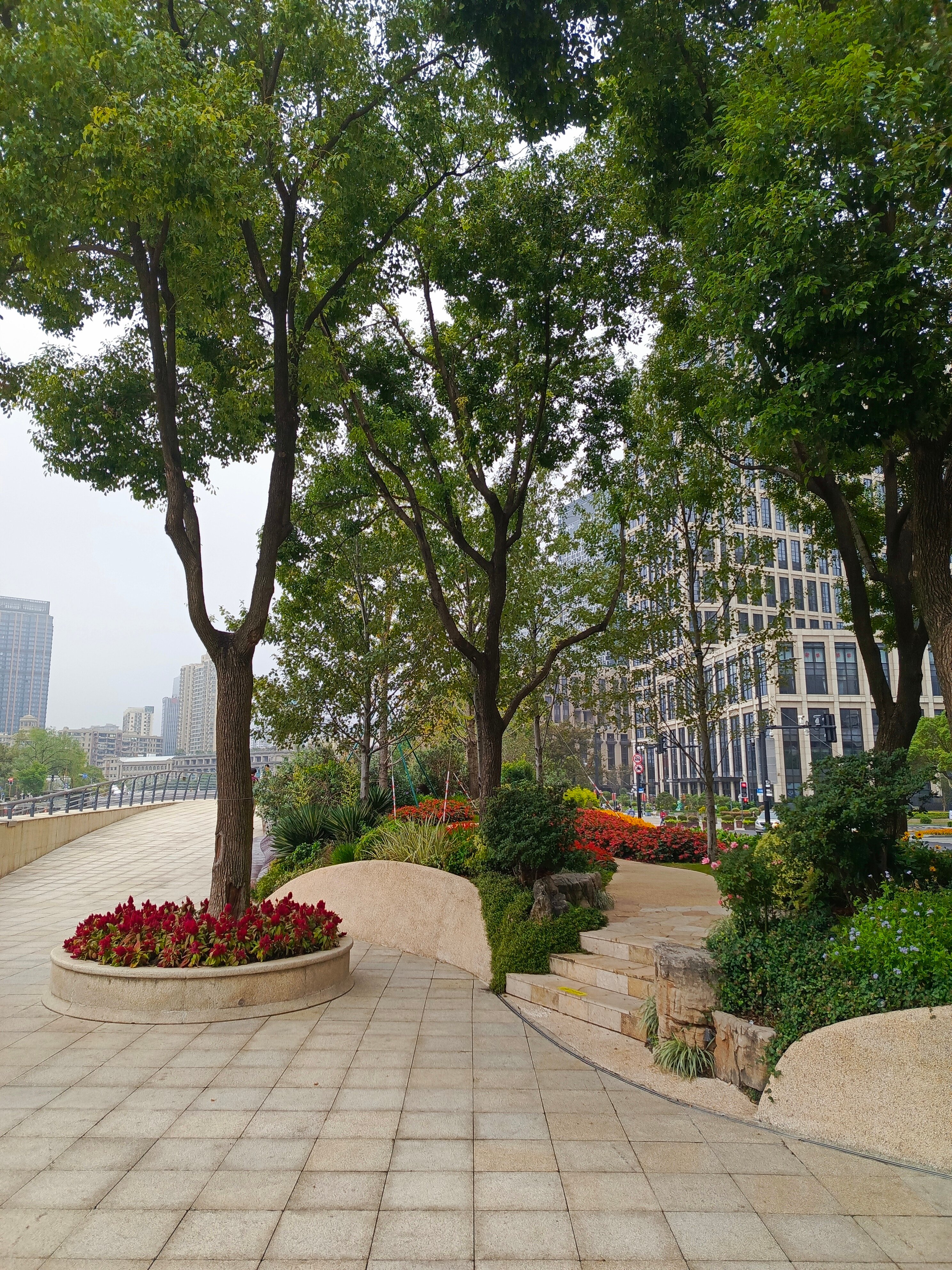 Фото Holiday Inn Shanghai Nanjing Road