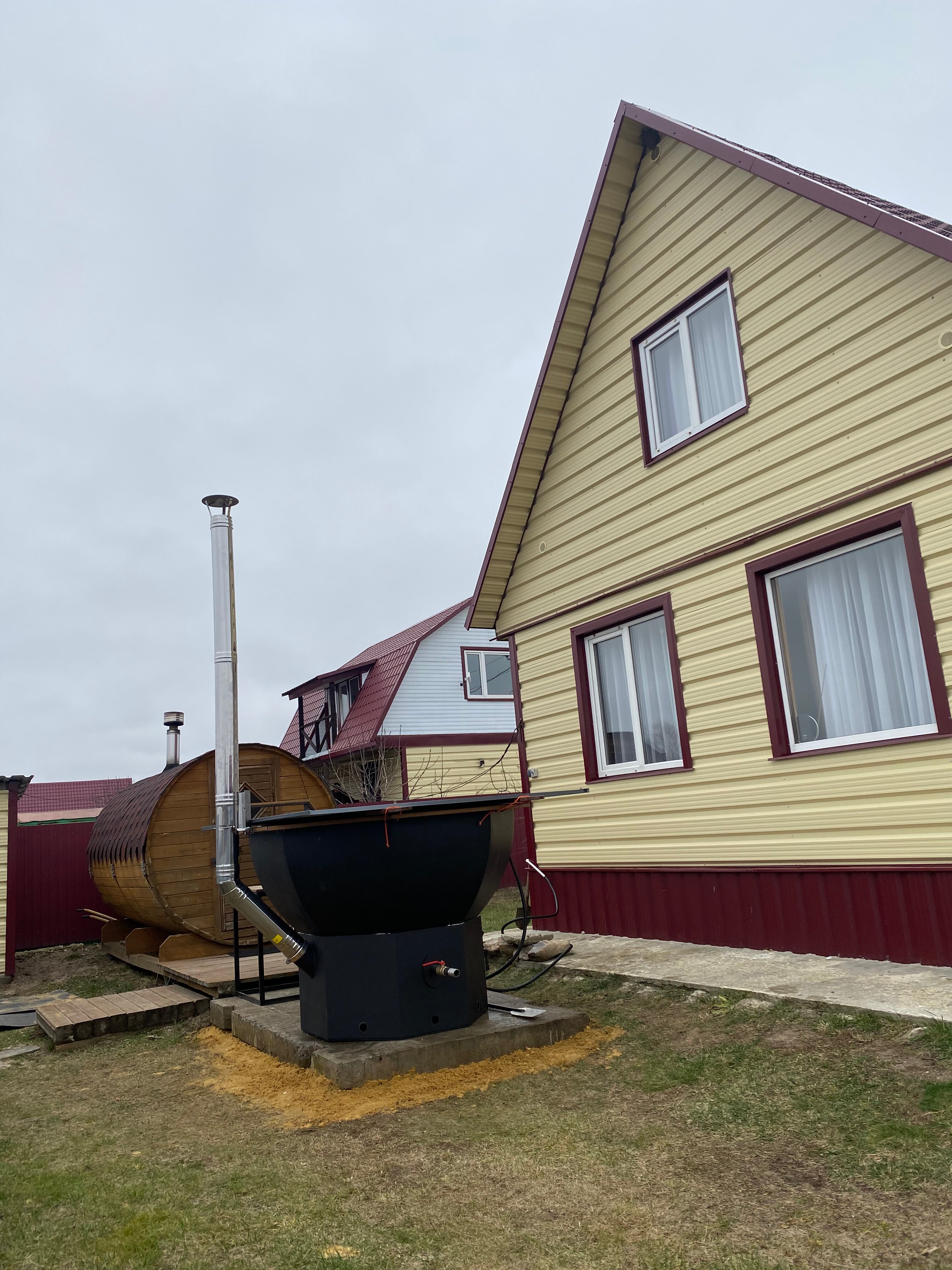 Фото Три дома у парома