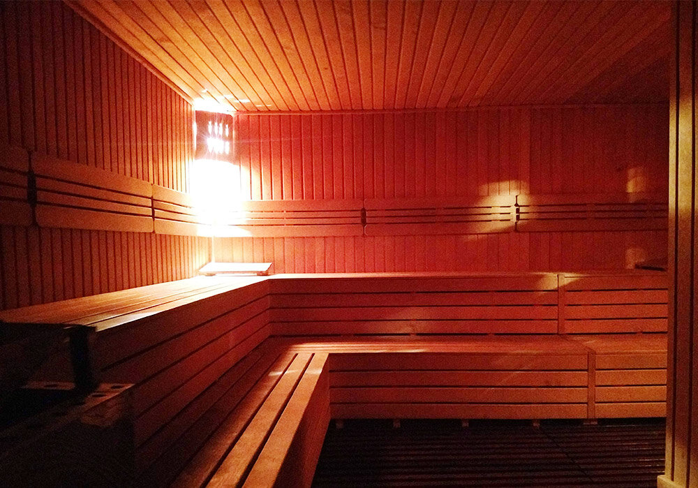 Uxtadan kelgan transvestitning fotosuratlari