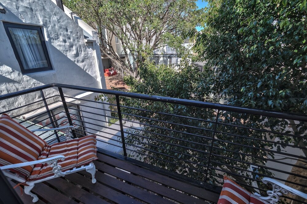 Фото Los Olivos at The Yard