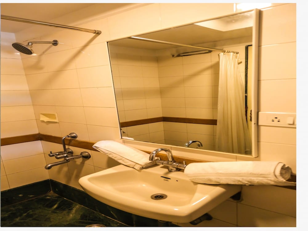 Фото Hotel Lotus