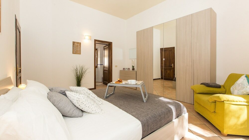 Фото Rental In Rome Rosselli Palace Apartment 2